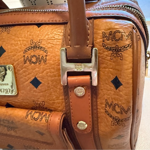 MCM Preowned cognac Leather Bag with Gold embossed hardware. - Picture 8 of 15